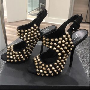 Giuseppe Zanotti Size 40 Gold studded open toe healed sandal ! Gorgeous shoe!